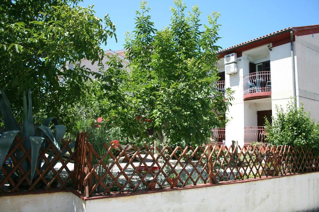 Apartments Nea Rovinj Exterior photo